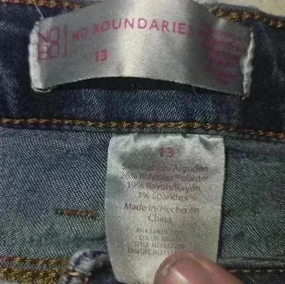 No Boundaries Juniors Jeans Size 13 - Picture 11 of 11
